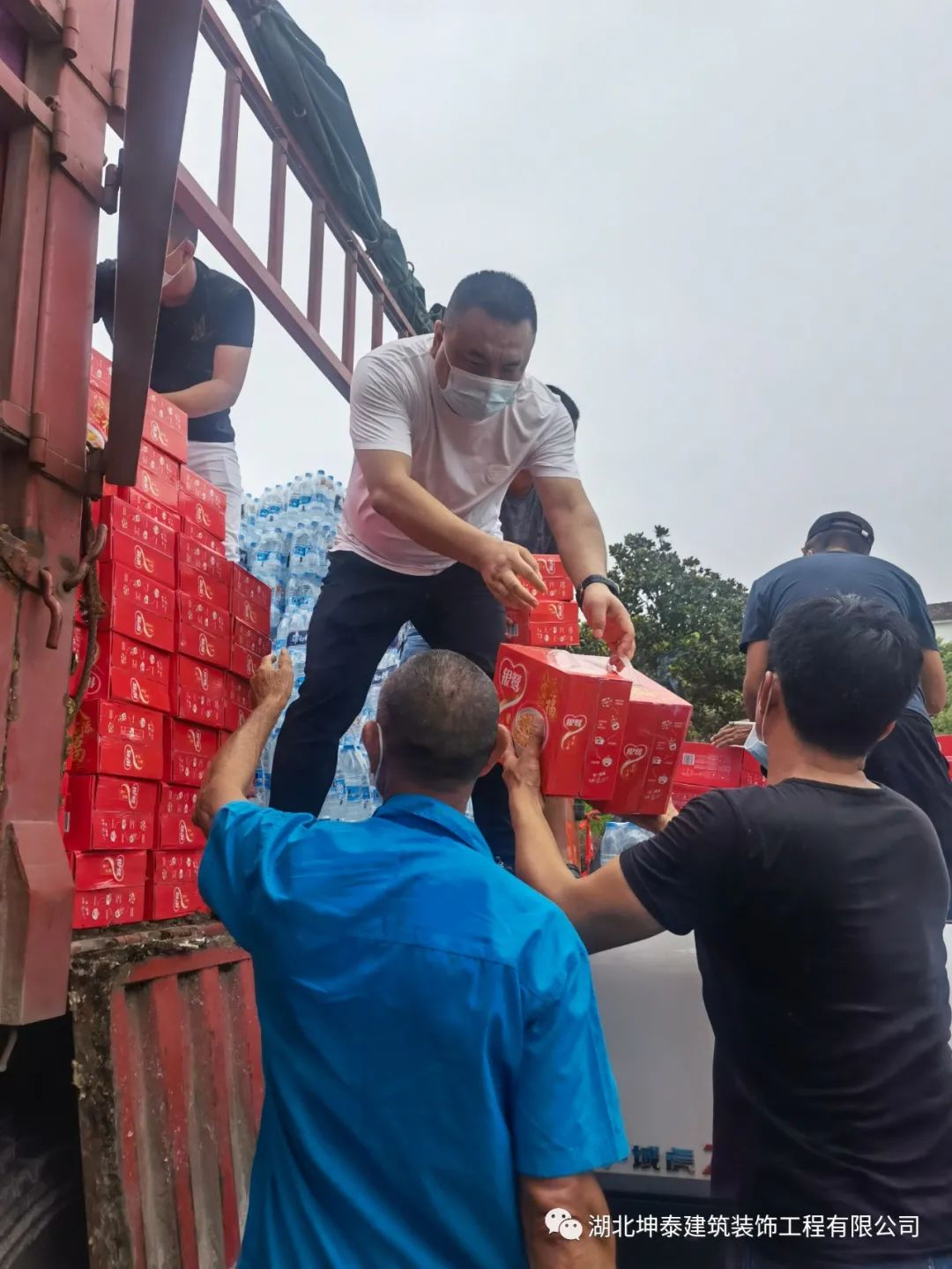 图片19.jpg 图片19.jpg